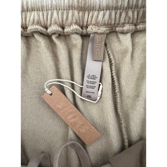 SKIMS Velour High Waist Jogger Pants in Gold - Picture 10 of 13